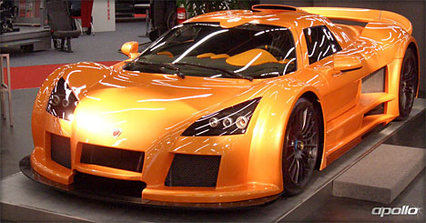 Sådan ser en Gumpert ud – Bilen, der teoretisk set kan køre med hovedet nedad.